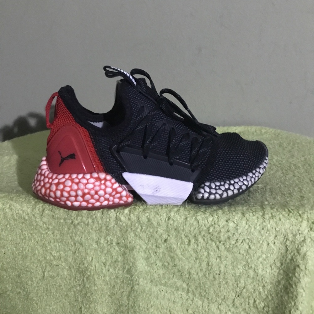 Puma Running Sneaker’s Kids Boys Sz 4